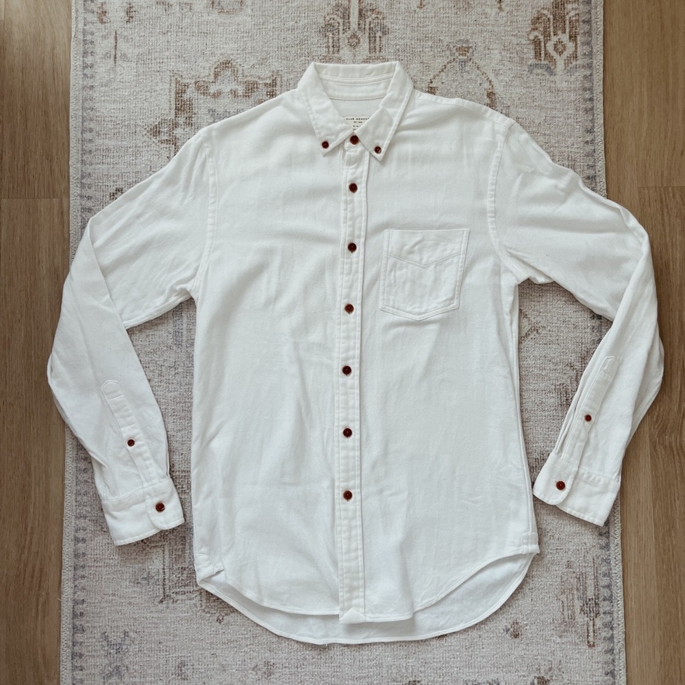 Club Monaco Button Down with Tan buttons